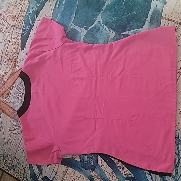 Scrub top - Picture 3 of 4